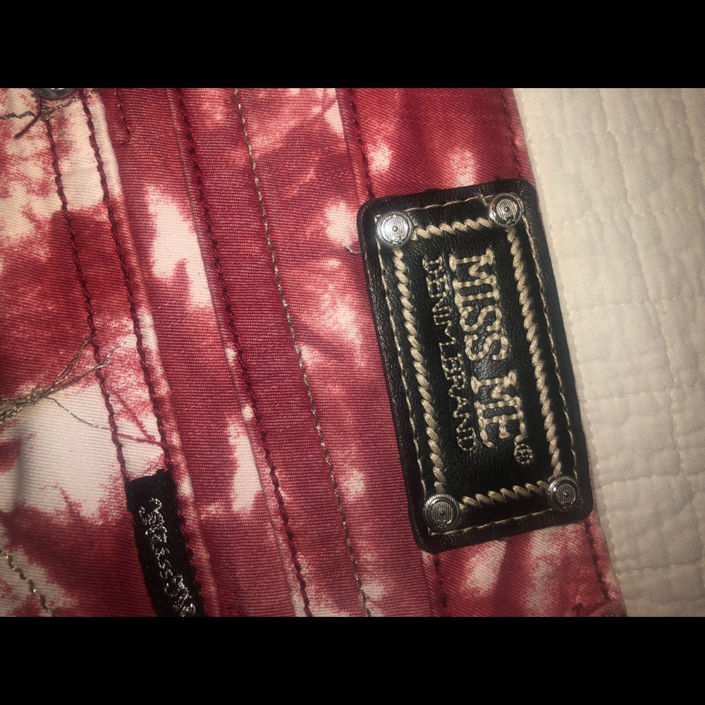 Miss Me Shorts 28